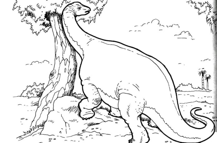 livre de coloriage d'un grand reptile essayant d'atteindre la couronne d'un arbre